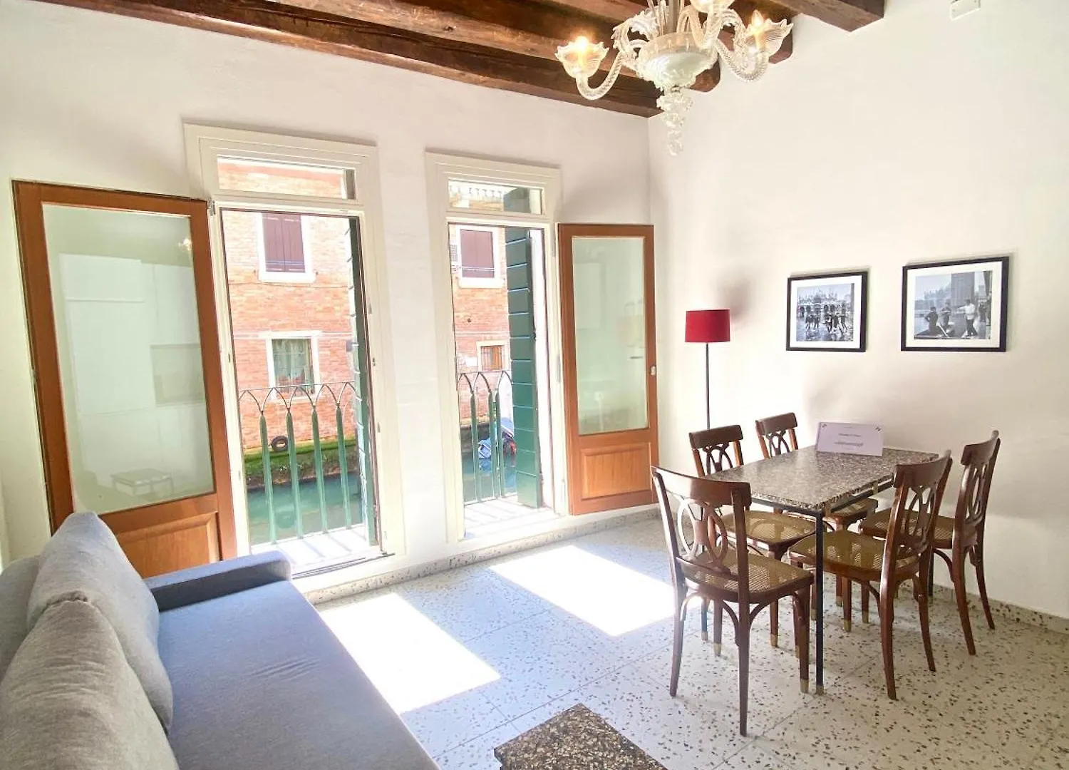 Quiet Apartment With Canal View Venice